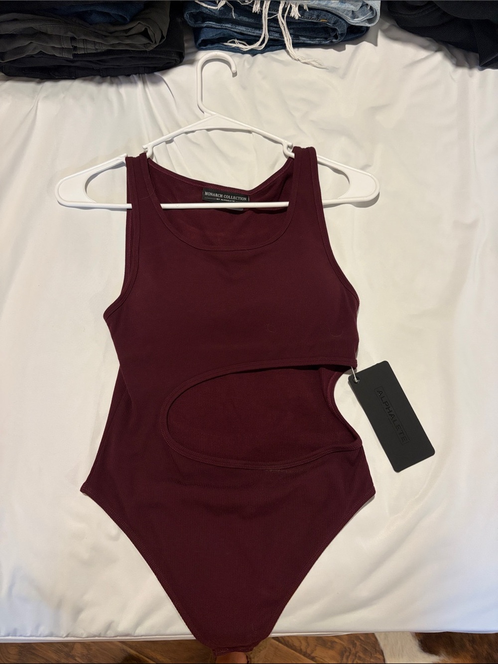 Alphalete Ribbed Cutout Bodysuit in Burgundy